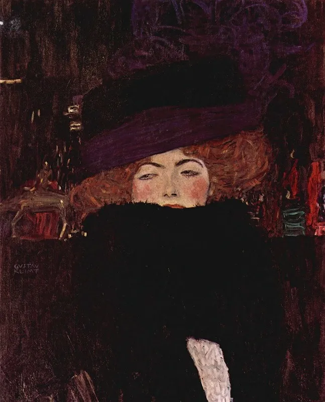 Dame Mit Hut Und Federboa