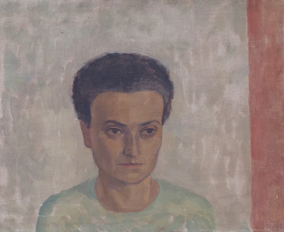 Frau S Schonberger In Gruner Bluse