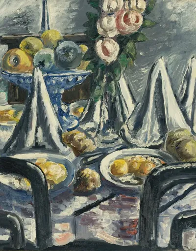 Gedeckter Tisch Mit Servietten Und Rosen Table Set With Napkins And Roses