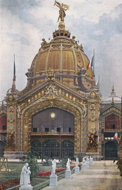 Le Dome Central Du Palais Du Champ Mars