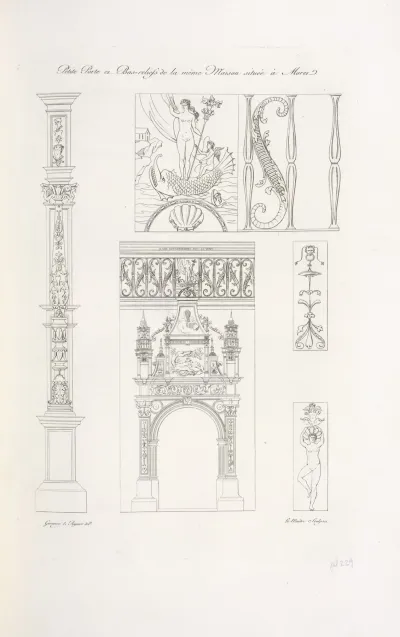 Petite Porte Et Bas Reliefs De La Meme Maison Situee A Moret