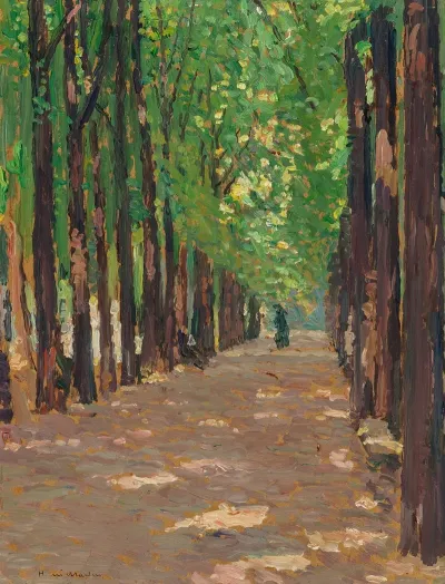 Une Allee Dans Le Parc Du Chateau De Versailles