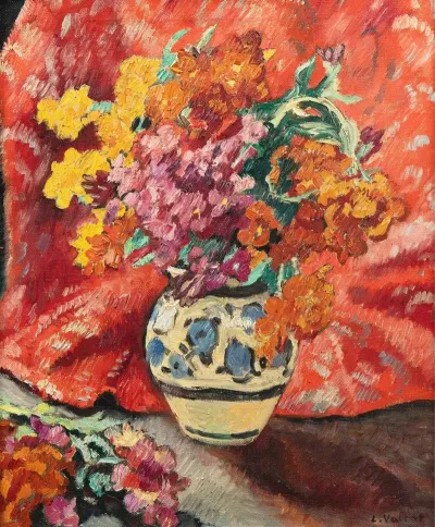 Vase De Fleurs A La Draperie Rouge