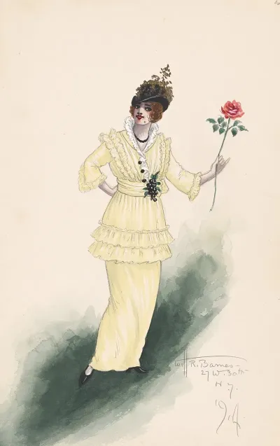 Womans Costume 32