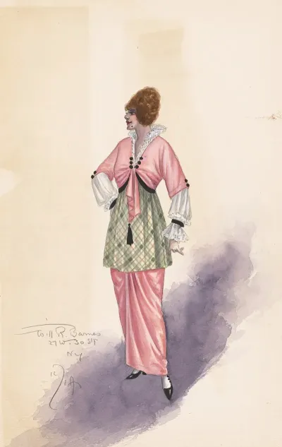 Womans Costume 4