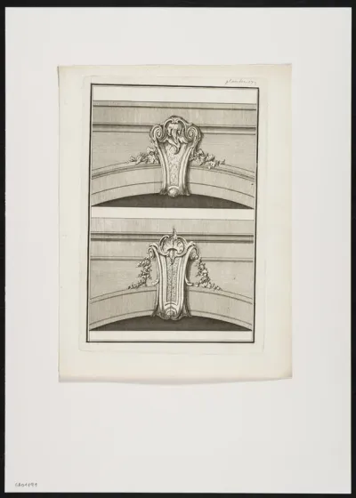 2 decorative keystones in the shape of a cartouche, decorated with garlands.