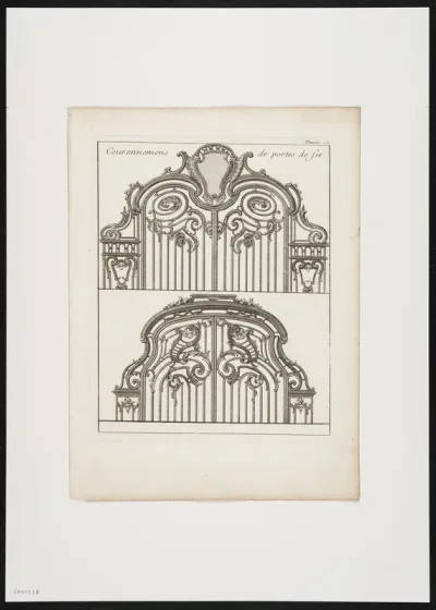 2 gates in wrought iron, decorated with foliate scrolls and a cartouche.