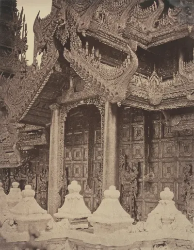 Amerapoora: Doorway of Pyathat on East of Maha-too-lo-Bounghian Kyoung