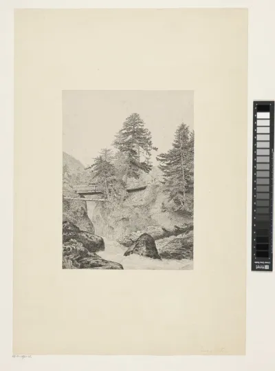 Bergachtig landschap met waterval en brug