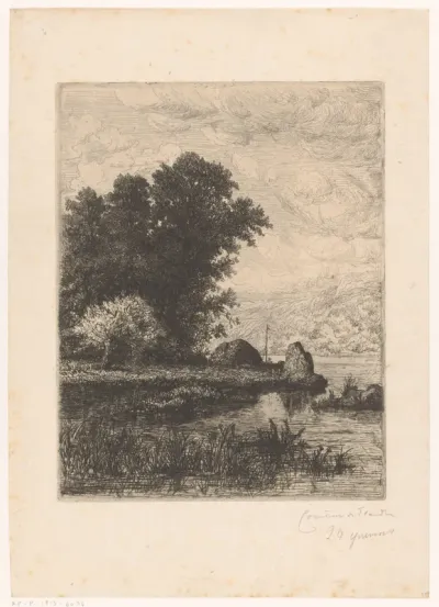 Berglandschap met bomen aan een rivier