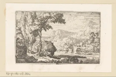 Berglandschap met linksvoor een bas-reliëf