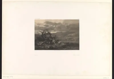 Berglandschap met meer bij avond