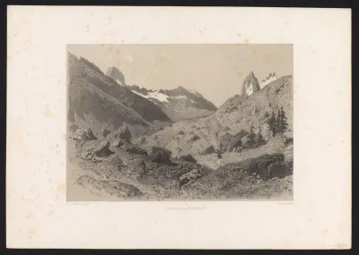 Berglandschap met wandelaars en rotsen
