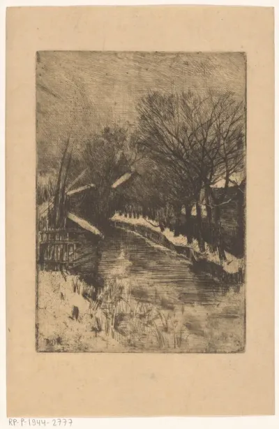 Besneeuwde bomen en gebouwen langs een sloot
