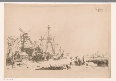 Bij een molen langs een dichtgevroren kanaal in Nederland liggen boten aangemeerd naast een tent op het ijs