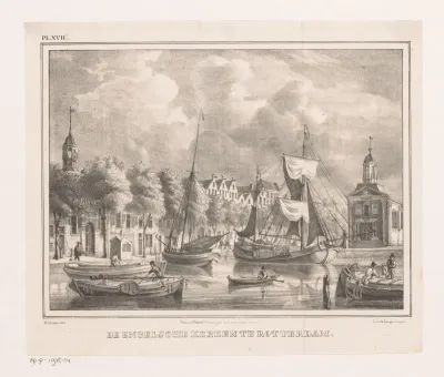 Boten op het water voor de St. Mary's Church in Rotterdam