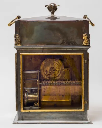 Bracket Clock with chiming mechanism