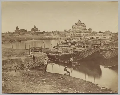 Bridge of Boats over the Gumti River, near the Chattar Manzil and Fusseed Bakah or Old Palace