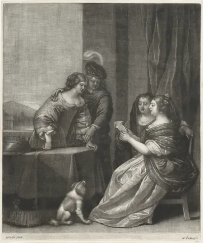 Brieflezende vrouw op een terras