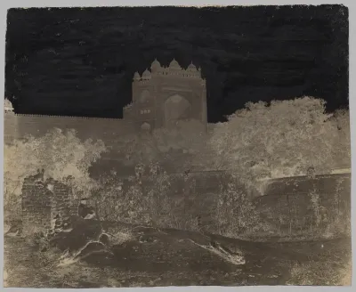 Buland Darwaza with Figure