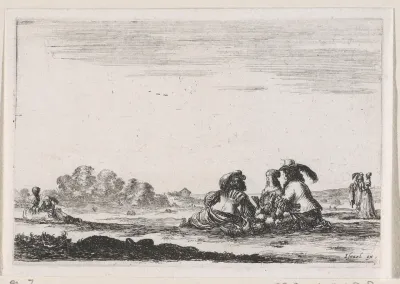 Conversatie tussen twee mannen en een vrouw in een open veld