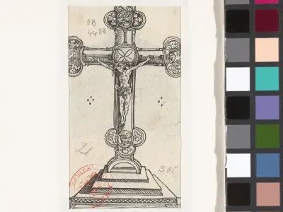 Crucifix of klaverkruis op een voet