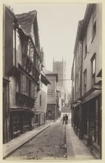Dartmouth, Foss Street