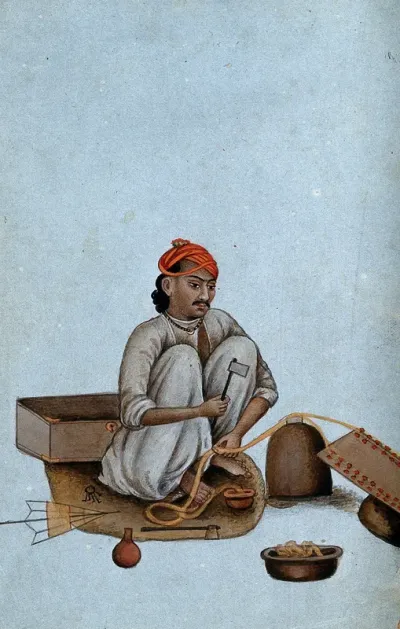 Delhi: a goldsmith at work