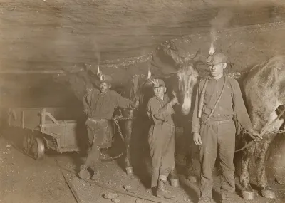 Drivers and mules, Gary, West Virginia