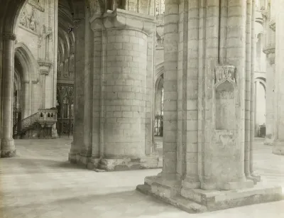 Ely Cathedral: Nave and Octagon, to Choir