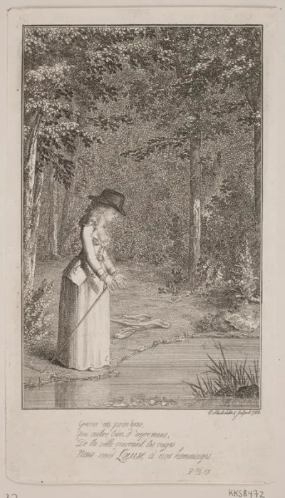En ung dame står i en skov ved vandbred