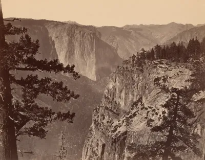 First View of Yosemite Valley from the Mariposa Trail