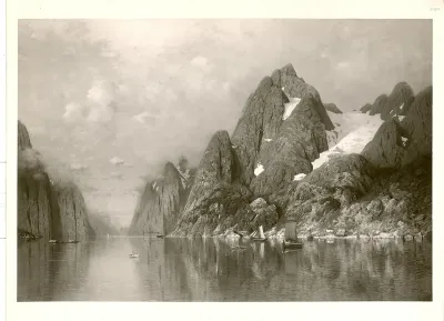 Fjord-Landschaft mit Segelbooten