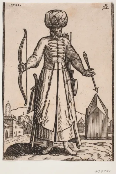 Frontalt set turbanbærende soldat med udbredte arme, stående på en åben plads i en by; i h. hånd holder han en bue, i v. en pil; bag v. skulder et pilekogger, ved h. side en sabel