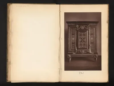Gedecoreerd kabinet in de stijl van Lodewijk XIV, uit de collectie van Christopher Beckett Denison