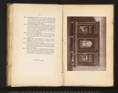 Gedecoreerd kabinet van ebbehout, uit de collectie van Christopher Beckett Denison