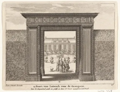 Gezicht door een poort op de orangerie op landgoed Clingendael