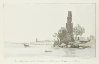 Gezicht op Cap Acurasi en resten van oude toren aan middeleeuwse route tussen Taormina en Catanië