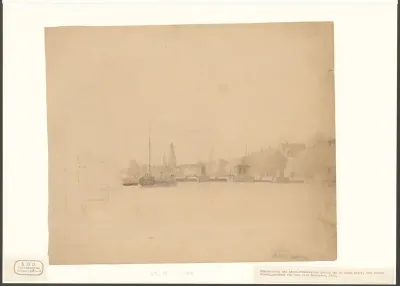 Gezicht op de Amstelschutsluizen, gezien vanaf de Hogesluis