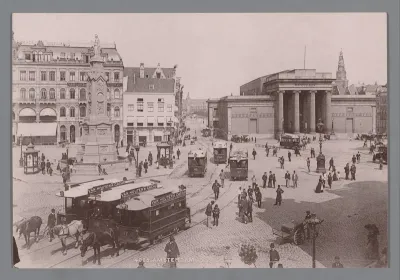 Gezicht op de Beurs van Zocher op de Dam in Amsterdam