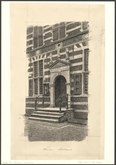Gezicht op de ingang van het stadhuis van Naarden