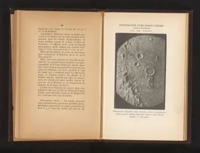 Gezicht op de maan met rechts van het midden de Archimedes