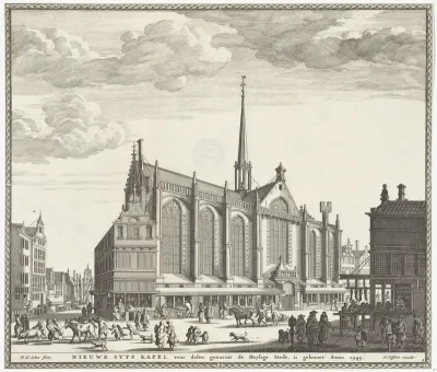 Gezicht op de Nieuwezijds Kapel te Amsterdam