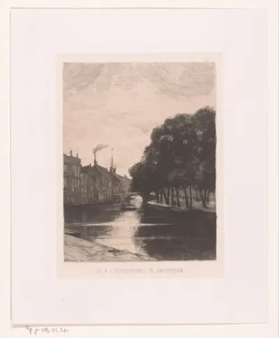 Gezicht op de Nieuwezijds Voorburgwal, te Amsterdam