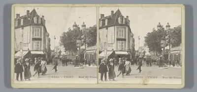 Gezicht op de Passage de Nîmes in Vichy