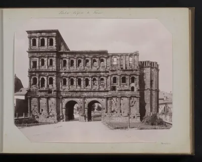 Gezicht op de Porta Nigra te Trier