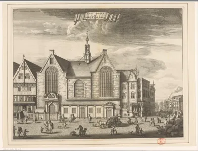 Gezicht op de Sint-Olofskapel (Oudezijds Kapel) te Amsterdam