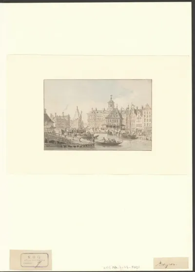 Gezicht op de Vissteiger bij de Dam
