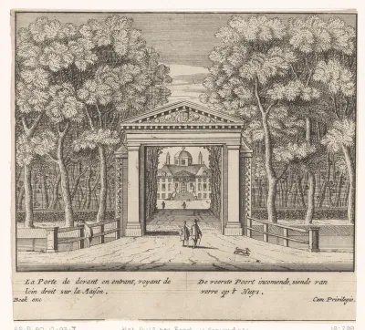 Gezicht op de voorste poort en voorkant van Huis ten Bosch