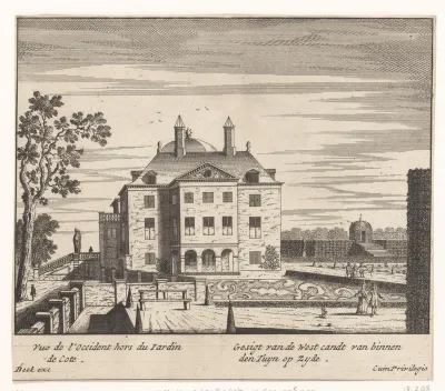 Gezicht op de westerzijkant van Huis ten Bosch